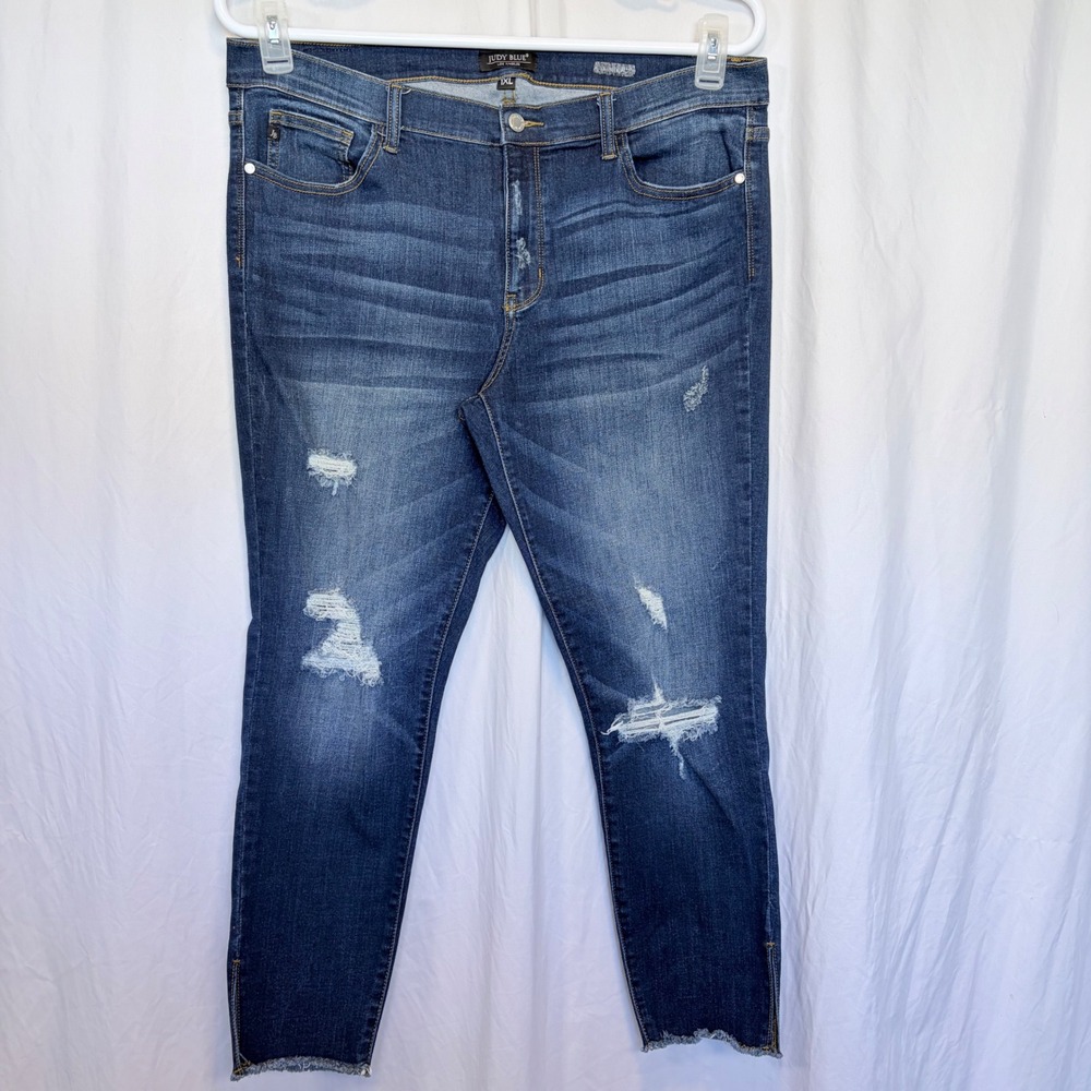 Judy Blue Jeans Distressed Raw Hem Dark Wash‎ Skinny Denim 1XL JB8276DK